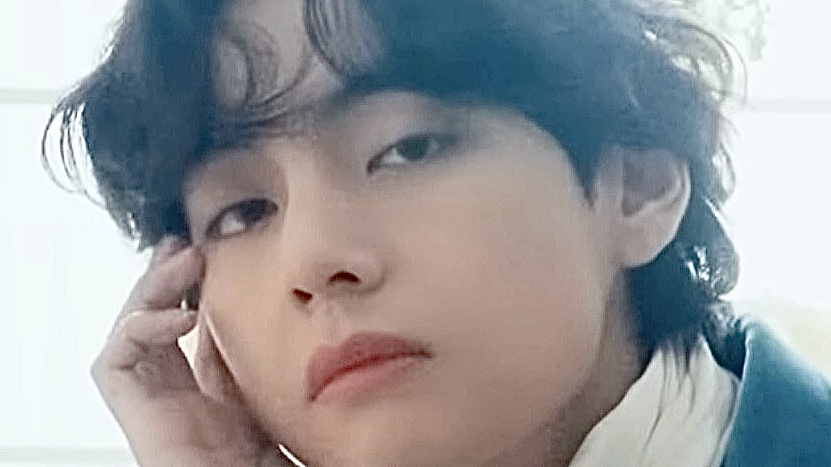 BTS テテの写真集「Veautiful days」のビジュアルがついに公開