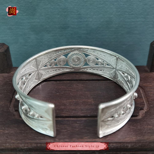 ミャオ族 銀細工 透かし シルバー999 ヴィンテージ加工 フィリグリー