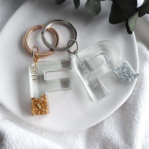clear】名入れ レジン キーホルダー バッグチャーム プチギフト お揃い