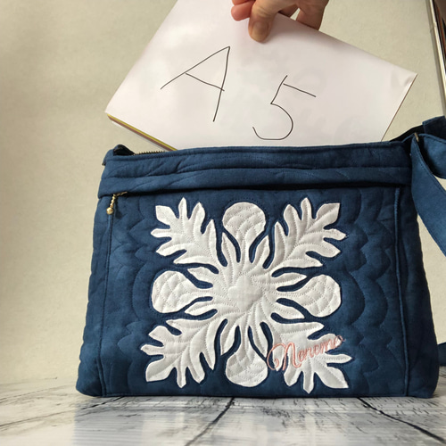 ハワイアンキルト ショルダーバックタイプB 白ネイビー ショルダー