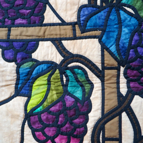 ステンドグラスキルト葡萄のタペストリー タペストリー・壁掛け Quilt