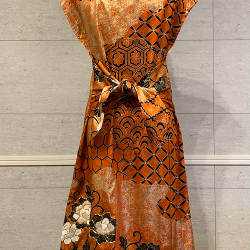 新作＊振袖で作った着物リメイクワンピースドレス＊後ろリボン