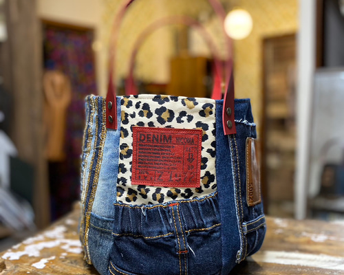 新作♪360度かわいい6面トートバッグ：デニムリメイク×本革持ち手
