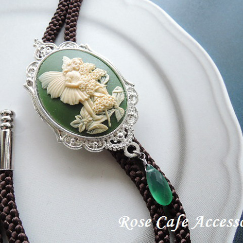 448）大人気シリーズ✨素敵なループタイ☆アクリルカメオ×グリーン