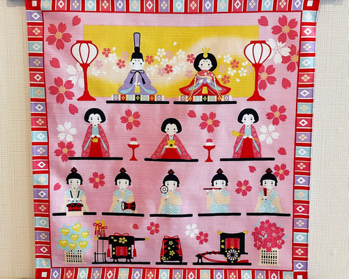 お雛様ウォールデコ【ひな段飾り】軸付きタペストリー お雛様