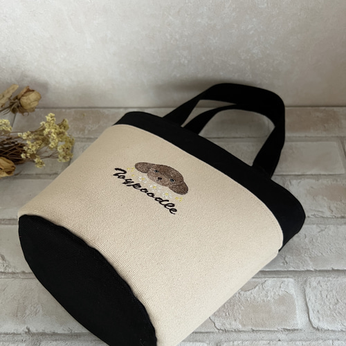 トイプードル刺繍❤︎帆布生地バケツ型トートバッグ トートバッグ ito