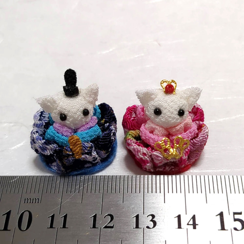 ちりめん細工歳時記「ひな祭り」 ✿コインサイズの小さな猫雛✿ 白ねこ
