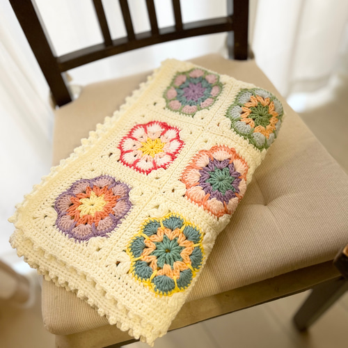 再再販 カラフルひざ掛け モチーフブランケット ひざ掛け かぎ針編み