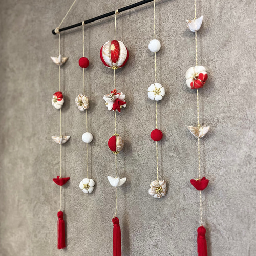 モダン吊るし雛 赤系 タペストリー・壁掛け saki _咲 通販 18350611