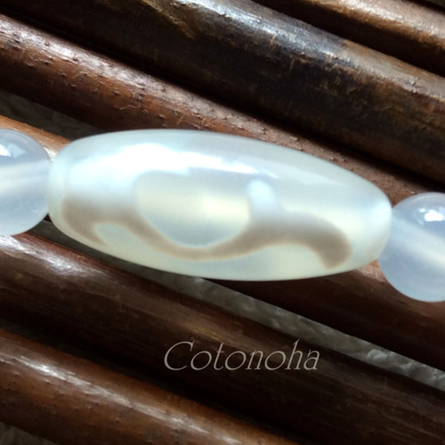 ☆可愛いだけじゃないパワフル白天珠！老玉髄白龍眼天珠&如意天珠