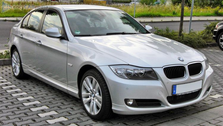 BMW 320i (E90) specs (2007-2012): performance, dimensions