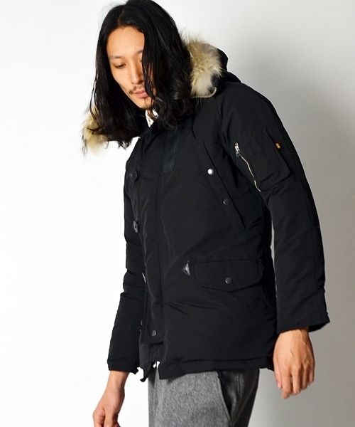 SHIPS GENERAL SUPPLY（シップスジェネラルサプライ）の「ALPHA×SHIPS