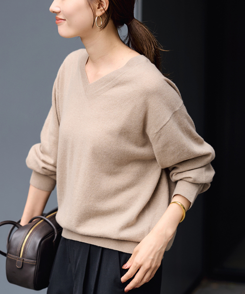 セール】カシミヤブレンドウールVネックニット（ニット/セーター