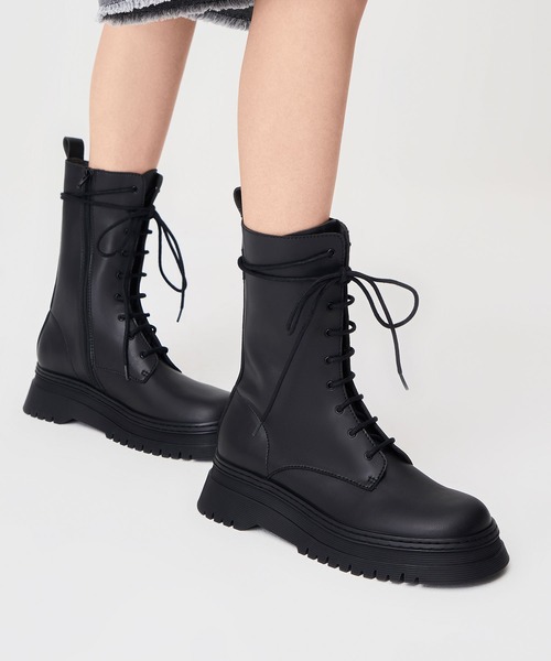 CHARLES & KEITH（チャールズ & キース）の「チャンキー