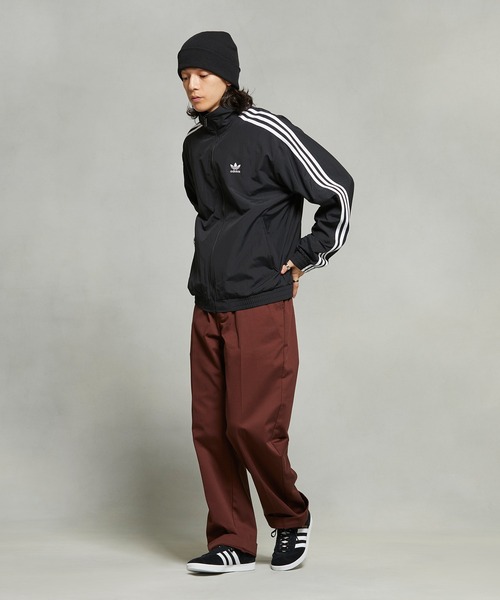 adidas（アディダス）の「アディカラー ウーブン ファイヤーバード