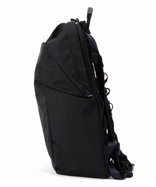 UNCAR COMPOUNDED（アンカーコンパウンデッド）の「UNCAR COMPOUNDED