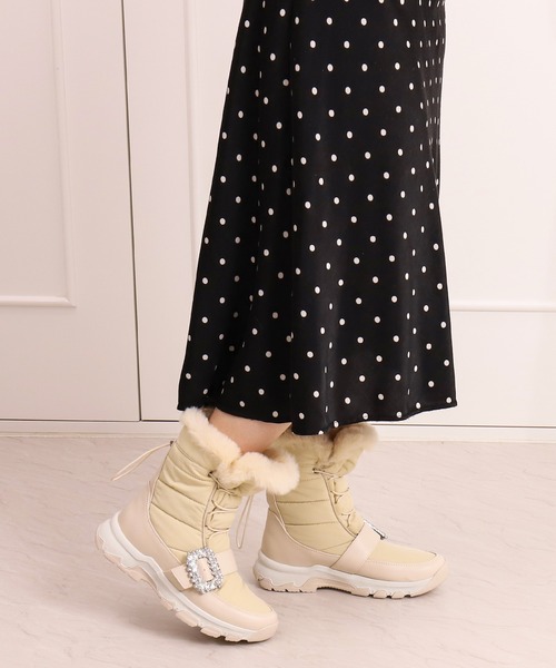 diana（プラスダイアナ）の「【ミドル丈】クリスタルバックル スノー