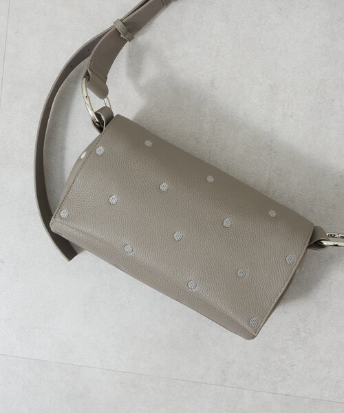 BEARDSLEY（ビアズリー）の「《本革》ドットボディバッグ（ショルダー