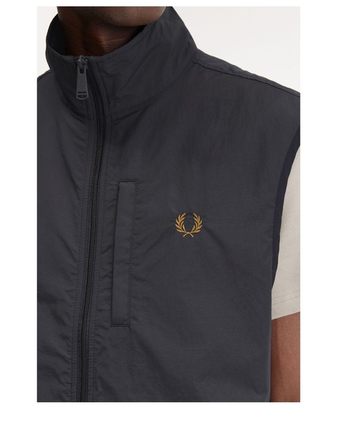 FRED PERRY（フレッドペリー）の「Nylon Gilet（ベスト）」 - WEAR