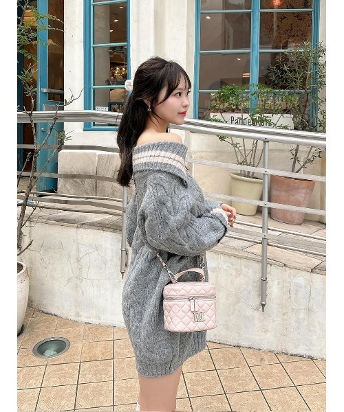 Darich（ダーリッチ）の「オフショルラインニットミニワンピース