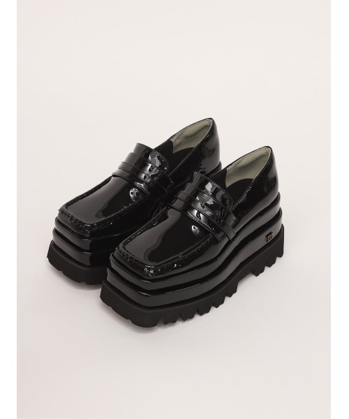 Darich（ダーリッチ）の「エナメルプラットフォームローファー