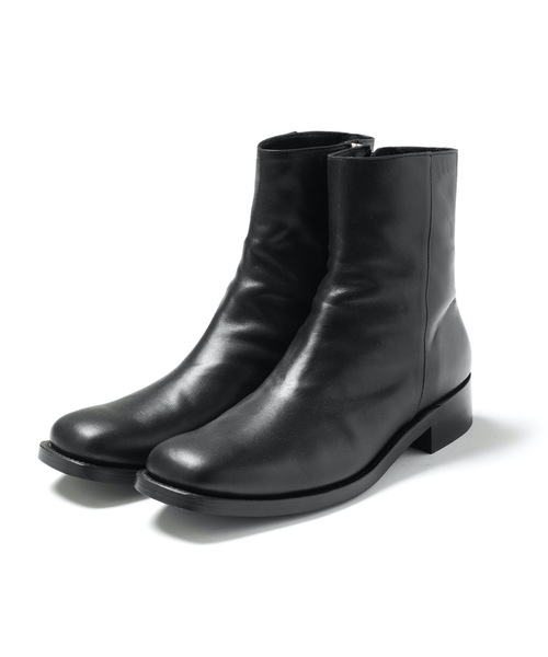 KAZUYUKI KUMAGAI ATTACHMENT（カズユキクマガイアタッチメント）の