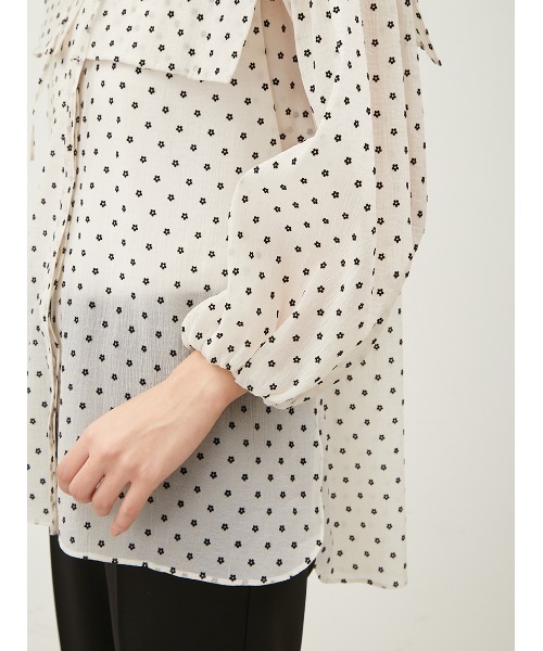 Mila Owen（ミラオーウェン）の「付け衿袖ボリュームスタンドカラー