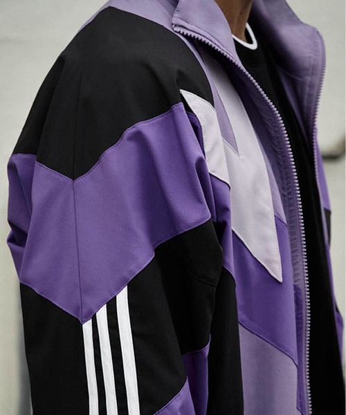 adidas（アディダス）の「アディダス Rekive ウーブントラック