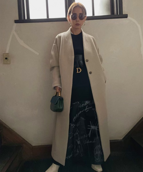 Ameri（アメリ）の「UND PLUMP SLEEVE BELTED COAT（ノーカラーコート