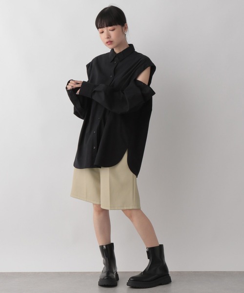 LOWRYS FARM（ローリーズファーム）の「フェイクレザーショートパンツ