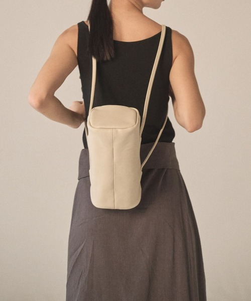 ear PAPILLONNER（イアパピヨネ）の「《韓国発/本革》【YURT(ユルト