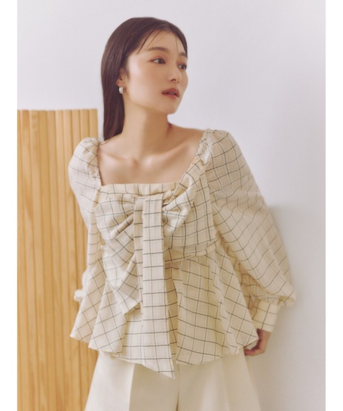 FRAY I.D（フレイアイディー）の「ペプラムリボンブラウス【ZOZO