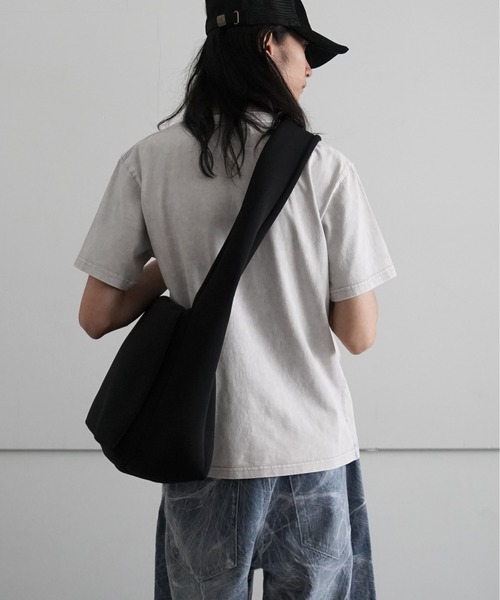 Mr.FEAST（ミスターフィースト）の「Mr.FEAST FLAP SHOULDER BAG