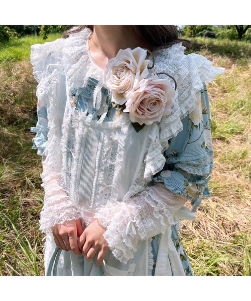 PINK HOUSE（ピンクハウス）の「ホワイトローズコサージュ（ブローチ