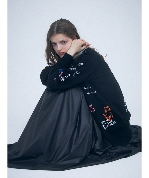 FURFUR（ファーファー）の「【限定カラー】メッセージ刺繍カーディガン