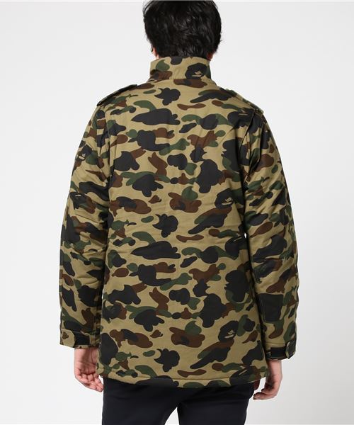 A BATHING APE（アベイシングエイプ）の「1ST CAMO DUCK WIDE LONG