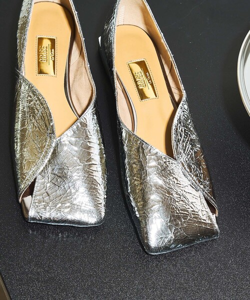 LE TALON（ルタロン）の「GRISEレザースクエアARTYフラット（その他