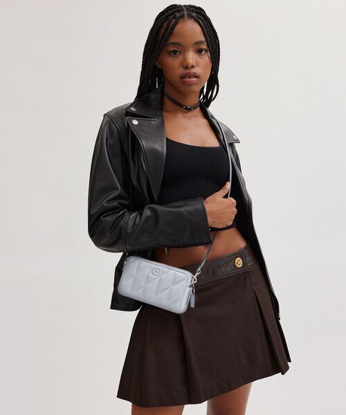 COACH（コーチ）の「キラ クロスボディ・ピロー キルティング