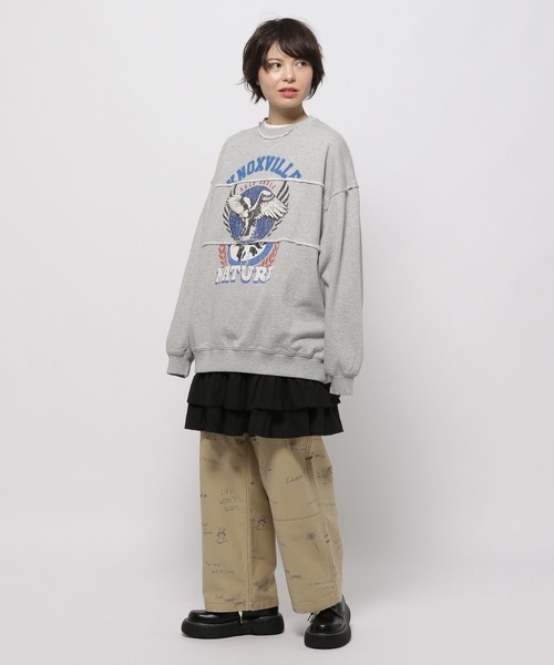 niko and（ニコアンド）の「パウダーブリーチロゴプルオーバー