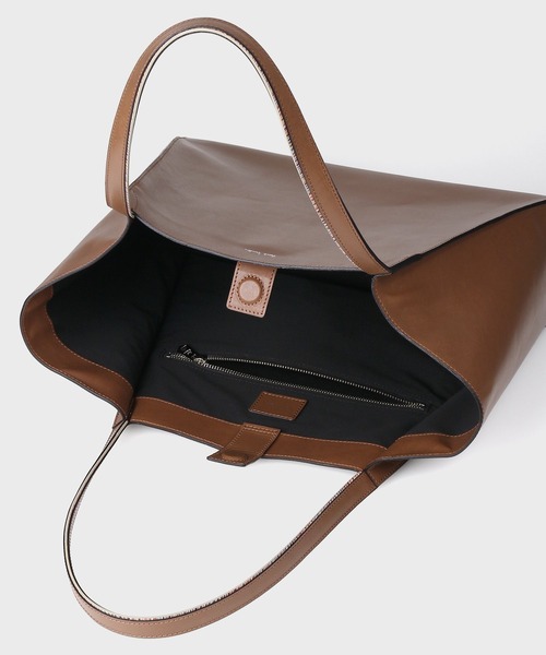 Paul Smith（ポールスミス）の「タックドレザーリュクス / 873936 G092