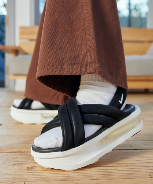 NIKE（ナイキ）の「ナイキ エア マックス アイラ ウィメンズサンダル