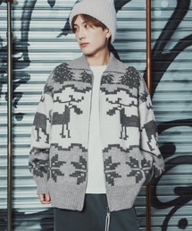 ノルディック柄ニット」に該当するグレー/灰色系のメンズファッション