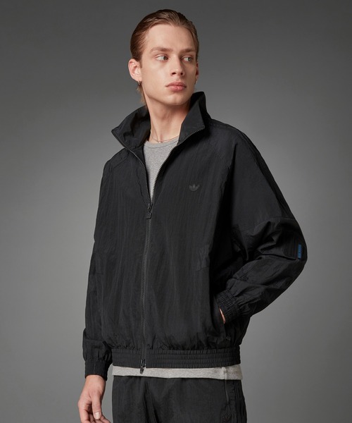 adidas（アディダス）の「BLUE VERSION BBブロックド トラックトップ