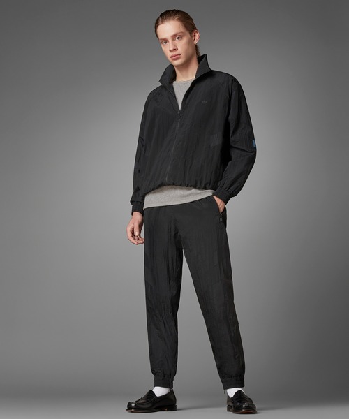 adidas（アディダス）の「BLUE VERSION BBブロックド トラックトップ