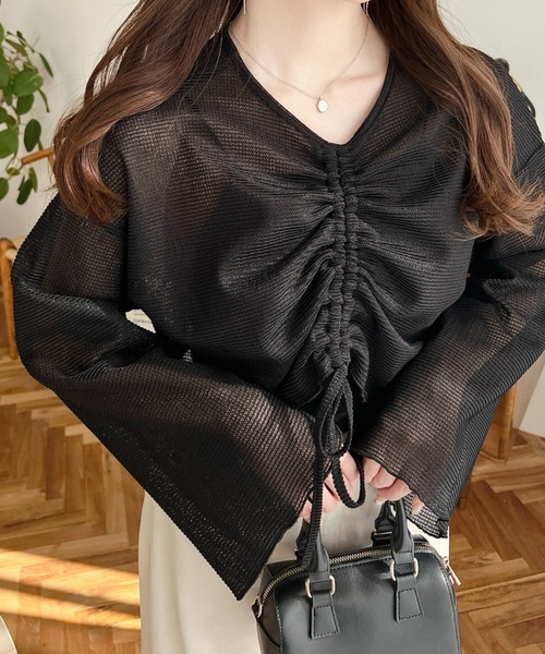 moment+（モーメントプラス）の「シアーボーダーフレアスリーブ長袖