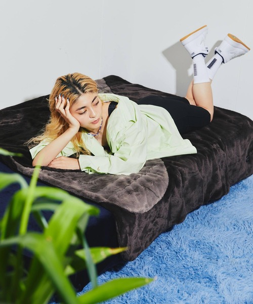 NIKE（ナイキ）の「NIKE BLANKET FAUX FUR SWSH / ナイキ ブランケット