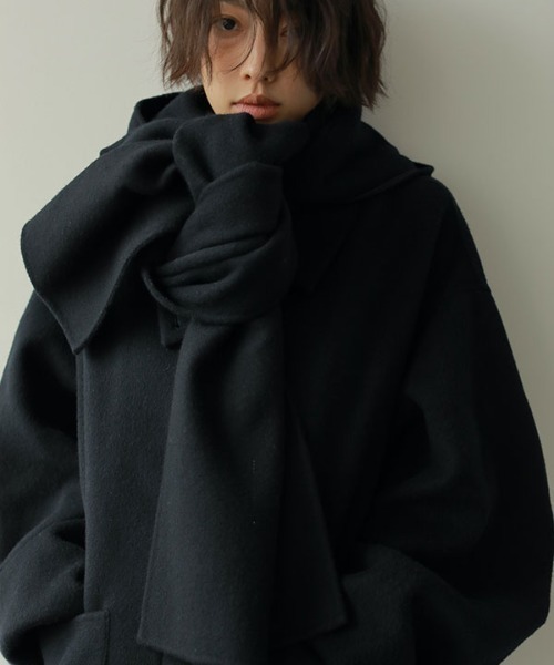 ETRE TOKYO（エトレトウキョウ）の「フーディーストールコクーンコート