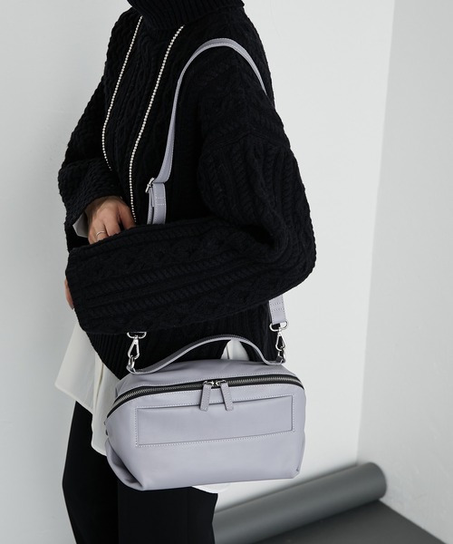 ear PAPILLONNER（イアパピヨネ）の「【牛革】レザーボックス