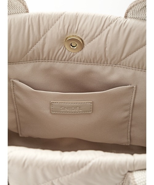 SNIDEL（スナイデル）の「キルティングロゴバッグ（ショルダーバッグ