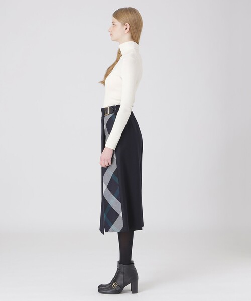 BLUE LABEL CRESTBRIDGE（ブルーレーベルクレストブリッジ）の